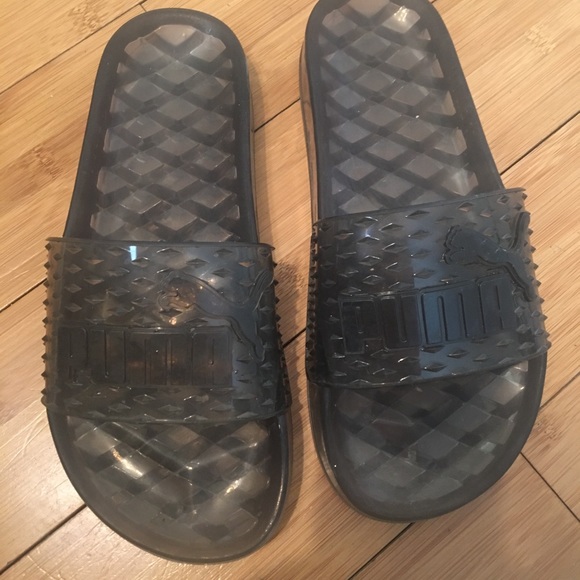 puma slides clear